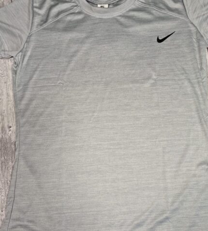 Remera DryFit Gris
