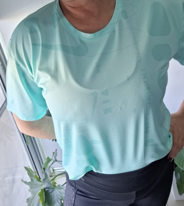 REMERA CROP NIKE