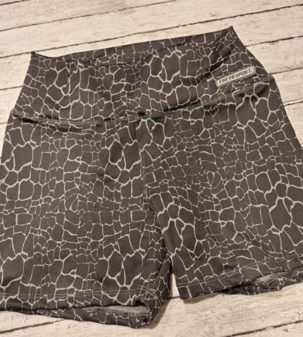 Short Bruna